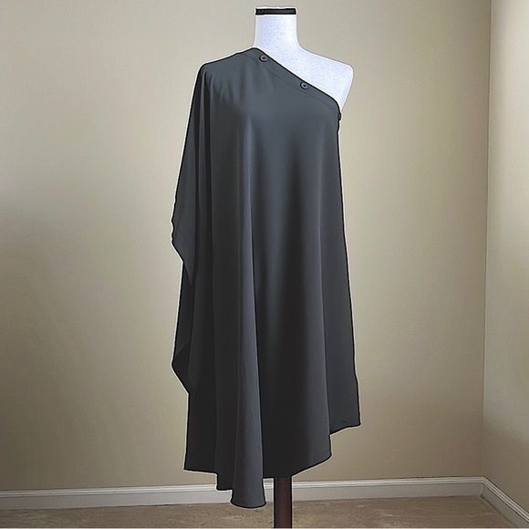 Maison Martin Margiela Dresses & Skirts - NWOT - MM6 Maison Margiela in Dark Green - approx $650 - 44 IT ≈ 8 US